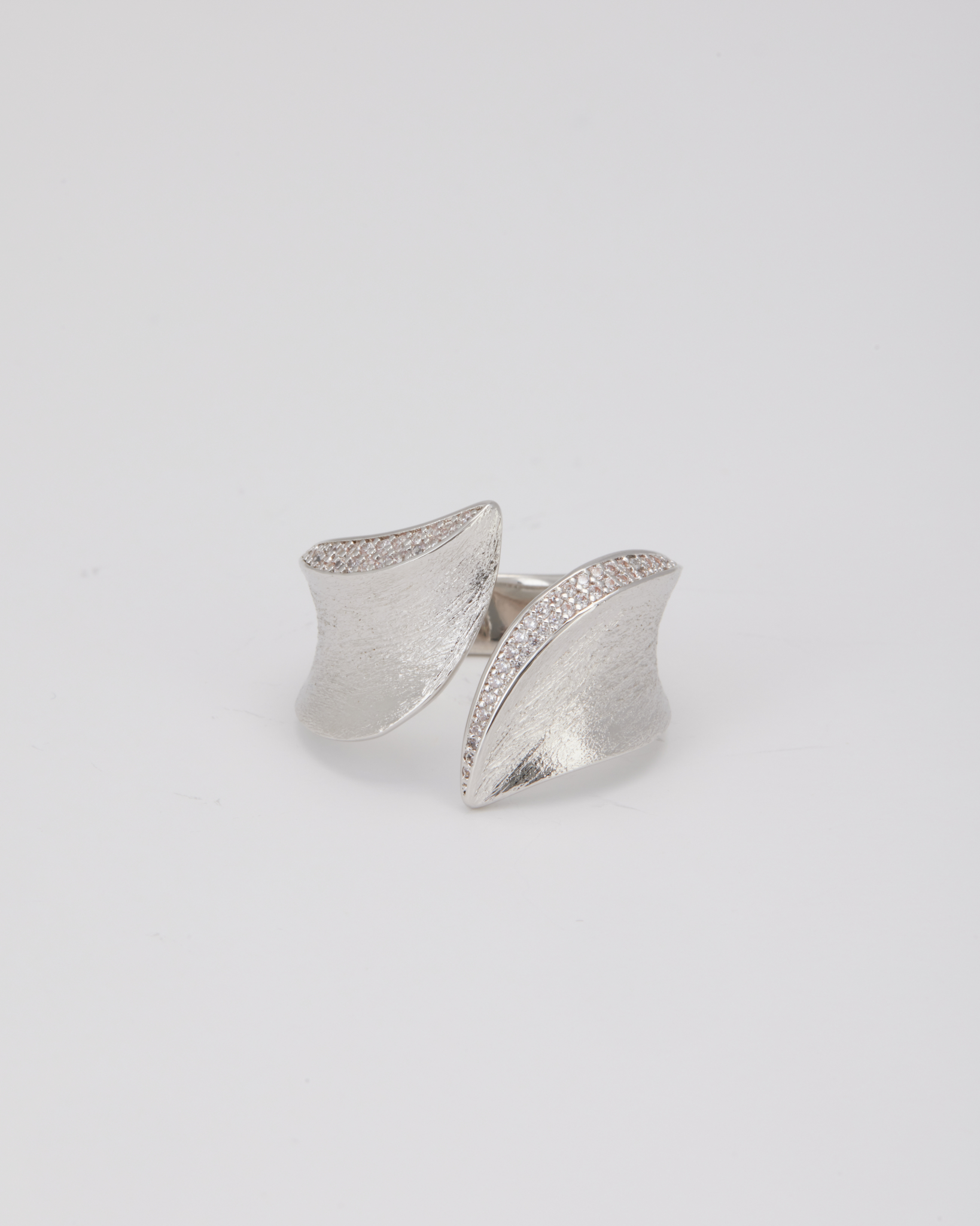 Maris Fissura rhodiniert Claris Schmuckdesign I Vienna Jewelry Art by